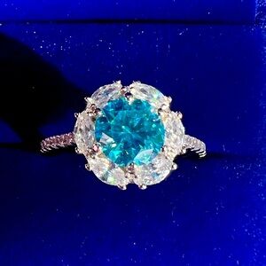 NEW Moissanite Flower Ring